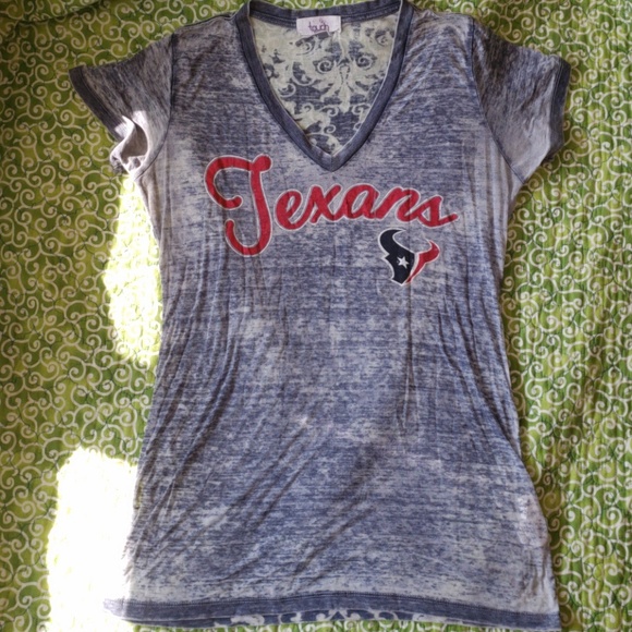 Tops - Cuuuuute Texans Shirt!!